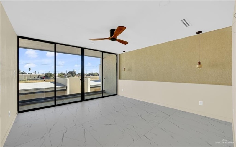 1406 S 7th Avenue, Edinburg, TX 78539, 2 Bedrooms Bedrooms, ,2 BathroomsBathrooms,Residential,For Sale,1406 S 7th Avenue,0,491276