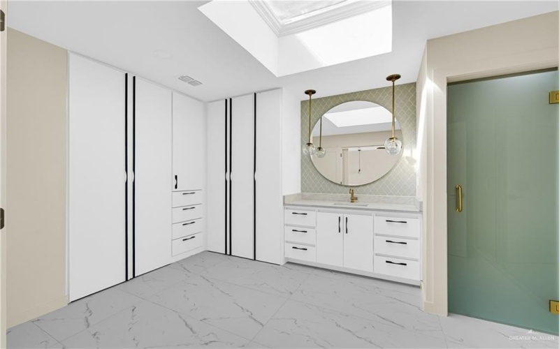 1406 S 7th Avenue, Edinburg, TX 78539, 2 Bedrooms Bedrooms, ,2 BathroomsBathrooms,Residential,For Sale,1406 S 7th Avenue,0,491276