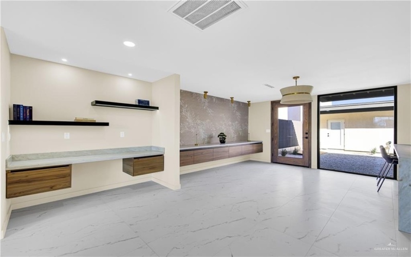 1406 S 7th Avenue, Edinburg, TX 78539, 2 Bedrooms Bedrooms, ,2 BathroomsBathrooms,Residential,For Sale,1406 S 7th Avenue,0,491276