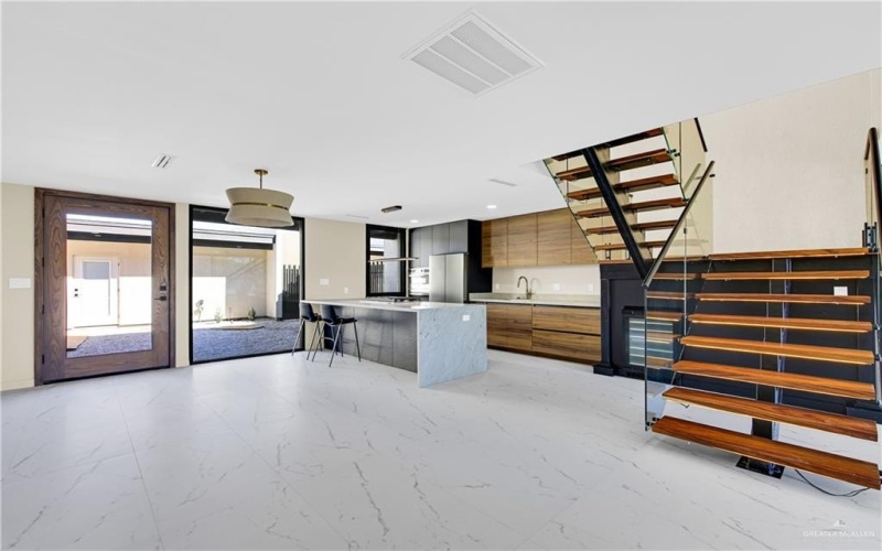 1406 S 7th Avenue, Edinburg, TX 78539, 2 Bedrooms Bedrooms, ,2 BathroomsBathrooms,Residential,For Sale,1406 S 7th Avenue,0,491276