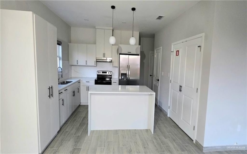 2105 Selena Street, Mission, TX 78572, 3 Bedrooms Bedrooms, ,2 BathroomsBathrooms,Residential,For Sale,2105 Selena Street,0,494751