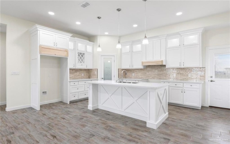 313 Barcelona Street, Donna, TX 78537, 3 Bedrooms Bedrooms, ,2 BathroomsBathrooms,Residential,For Sale,313 Barcelona Street,0,494904