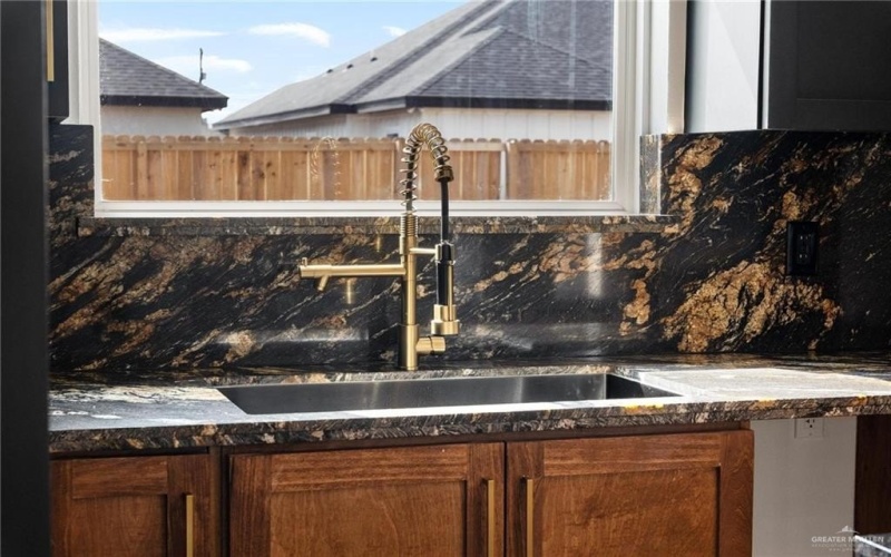 2109 Zinnia Street, Weslaco, TX 78596, 3 Habitaciones Habitaciones , ,2 BañosBaños,Residential,En Venta,2109 Zinnia Street,0,494945