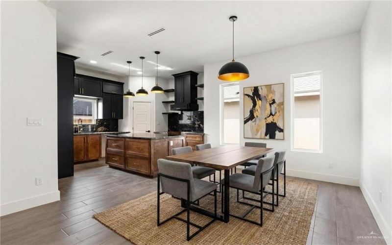 2109 Zinnia Street, Weslaco, TX 78596, 3 Habitaciones Habitaciones , ,2 BañosBaños,Residential,En Venta,2109 Zinnia Street,0,494945