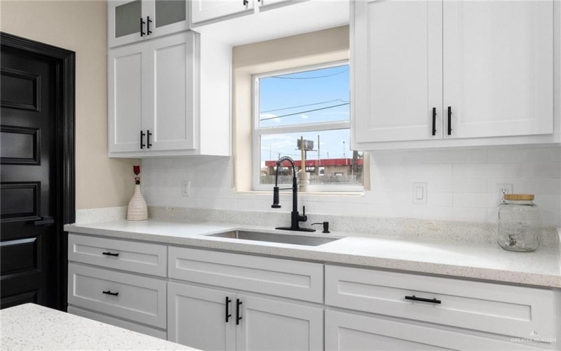 712 E Ricky Crossland, Elsa, TX 78543, 3 Bedrooms Bedrooms, ,2 BathroomsBathrooms,Residential,For Sale,712 E Ricky Crossland,0,494960