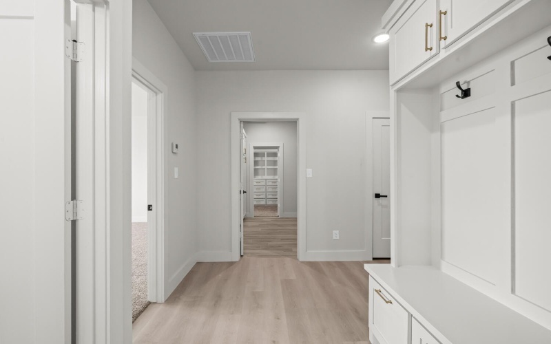 9425 County Road 5300, Shallowater, TX 79363, 3 Bedrooms Bedrooms, ,2 BathroomsBathrooms,Residential,For Sale,9425 County Road 5300,0,202602121