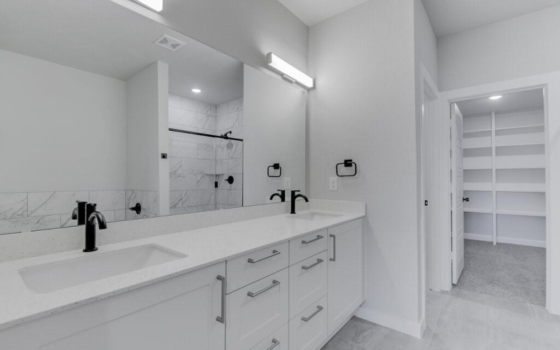 6844-6846-6848 Florance Drive, Midlothian, TX 76065, 18 Habitaciones Habitaciones , ,7 BañosBaños,Residential Multi Family,En Venta,6844-6846-6848 Florance Drive,0,21180141