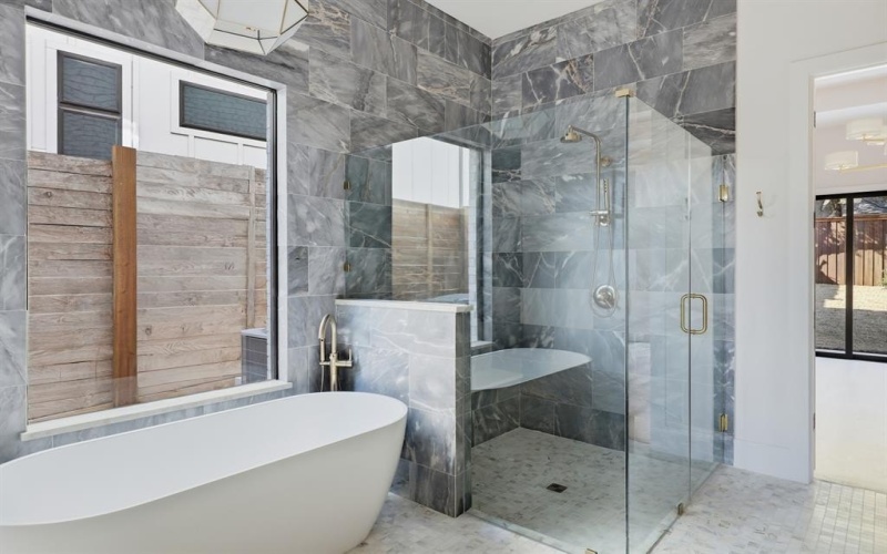 6443 Lake Circle Drive, Dallas, TX 75214, 5 Habitaciones Habitaciones , ,6 BañosBaños,Residential,En Venta,6443 Lake Circle Drive,0,21180294