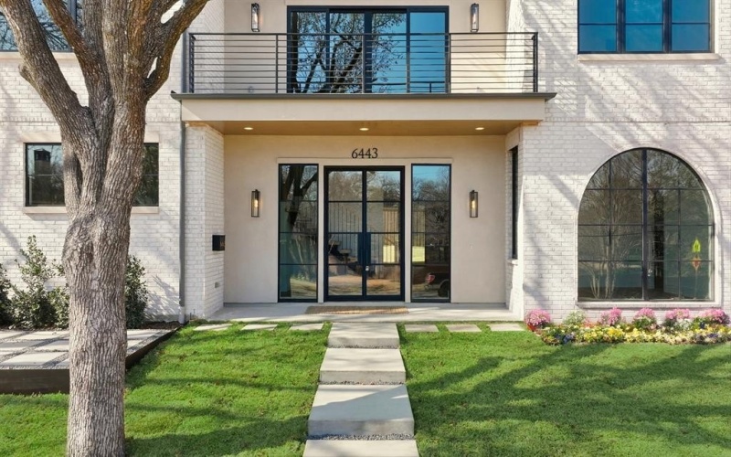 6443 Lake Circle Drive, Dallas, TX 75214, 5 Habitaciones Habitaciones , ,6 BañosBaños,Residential,En Venta,6443 Lake Circle Drive,0,21180294