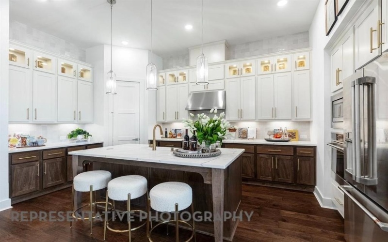 9820 Oak Glade Drive, Denton, TX 76207, 4 Bedrooms Bedrooms, ,5 BathroomsBathrooms,Residential,For Sale,9820 Oak Glade Drive,0,21180536