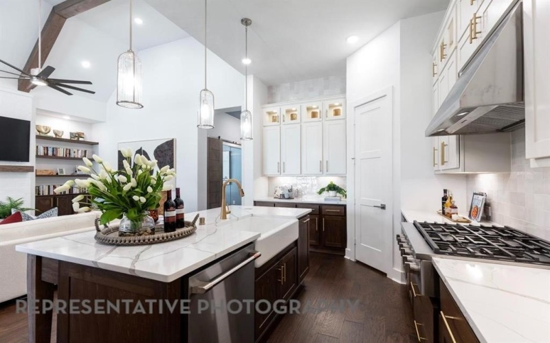 9820 Oak Glade Drive, Denton, TX 76207, 4 Bedrooms Bedrooms, ,5 BathroomsBathrooms,Residential,For Sale,9820 Oak Glade Drive,0,21180536