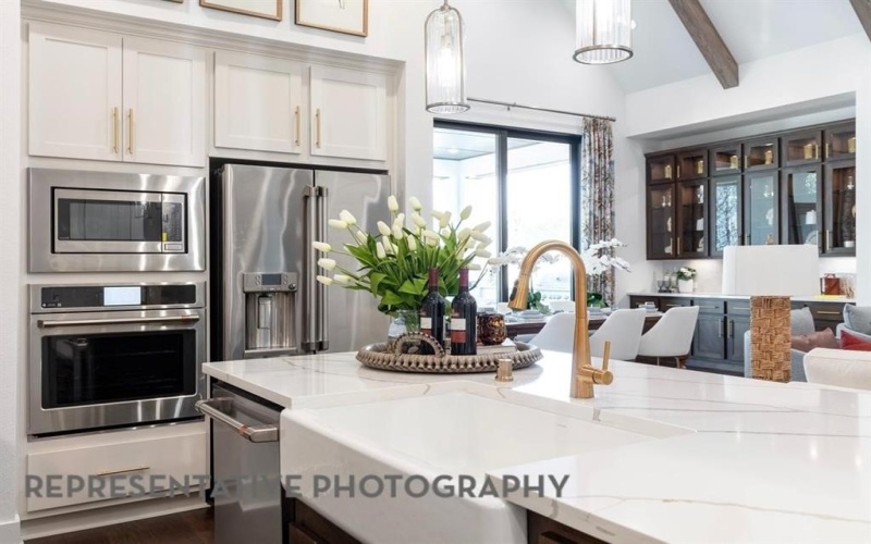 9820 Oak Glade Drive, Denton, TX 76207, 4 Bedrooms Bedrooms, ,5 BathroomsBathrooms,Residential,For Sale,9820 Oak Glade Drive,0,21180536