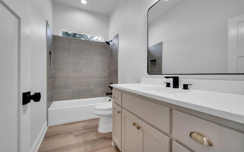 500 Farley Street, Waxahachie, TX 75165, 3 Bedrooms Bedrooms, ,2 BathroomsBathrooms,Residential,For Sale,500 Farley Street,0,21180815