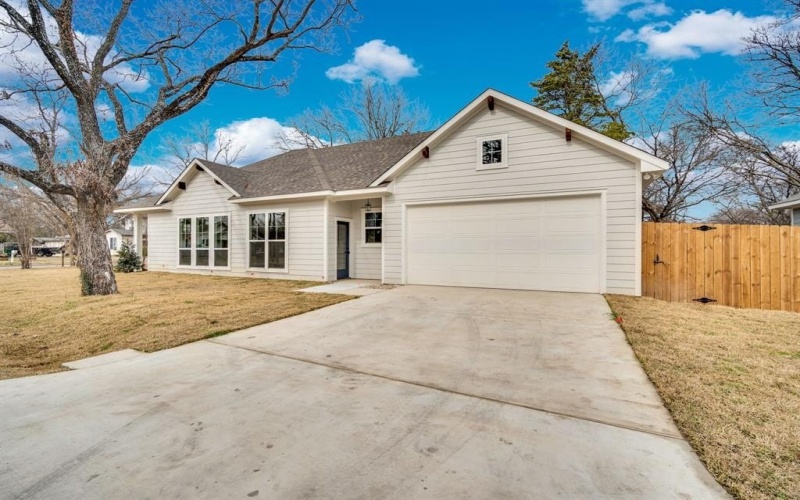 500 Farley Street, Waxahachie, TX 75165, 3 Bedrooms Bedrooms, ,2 BathroomsBathrooms,Residential,For Sale,500 Farley Street,0,21180815