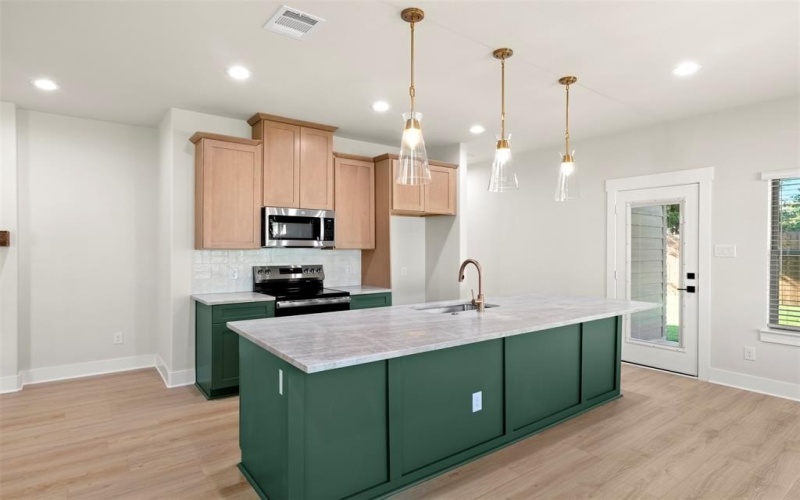 613 Escovedo Drive, Italy, TX 76651, 3 Bedrooms Bedrooms, ,2 BathroomsBathrooms,Residential,For Sale,613 Escovedo Drive,0,21180878