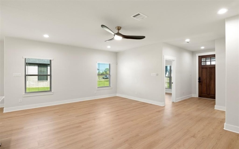 613 Escovedo Drive, Italy, TX 76651, 3 Bedrooms Bedrooms, ,2 BathroomsBathrooms,Residential,For Sale,613 Escovedo Drive,0,21180878