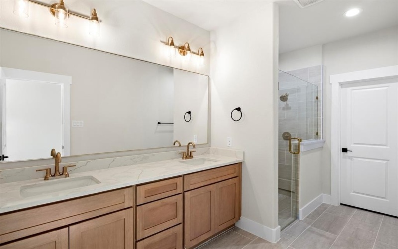 613 Escovedo Drive, Italy, TX 76651, 3 Bedrooms Bedrooms, ,2 BathroomsBathrooms,Residential,For Sale,613 Escovedo Drive,0,21180878