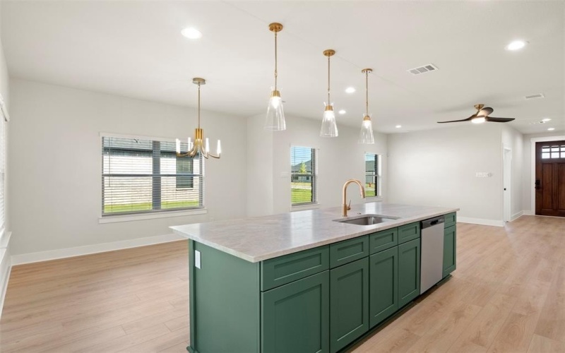 613 Escovedo Drive, Italy, TX 76651, 3 Bedrooms Bedrooms, ,2 BathroomsBathrooms,Residential,For Sale,613 Escovedo Drive,0,21180878