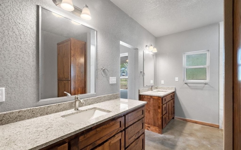 1355 County Road 304, Dublin, TX 76446, 3 Bedrooms Bedrooms, ,2 BathroomsBathrooms,Residential,For Sale,1355 County Road 304,0,20634210