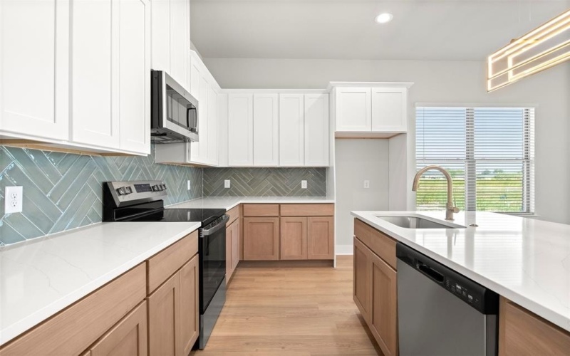 407 Lora Sue Court, Italy, TX 76651, 3 Bedrooms Bedrooms, ,2 BathroomsBathrooms,Residential,For Sale,407 Lora Sue Court,0,21180943