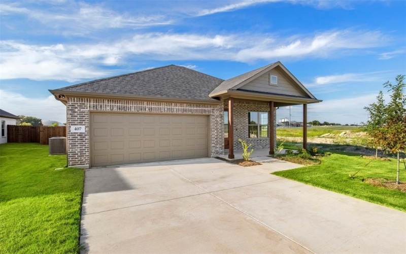 407 Lora Sue Court, Italy, TX 76651, 3 Bedrooms Bedrooms, ,2 BathroomsBathrooms,Residential,For Sale,407 Lora Sue Court,0,21180943