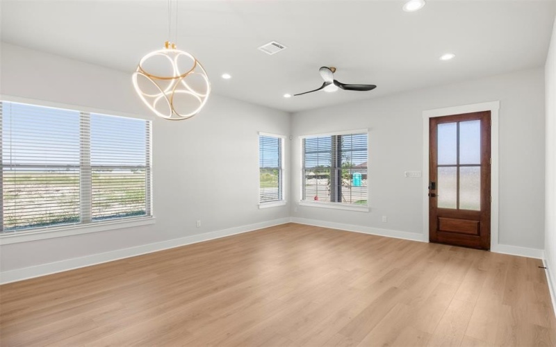 407 Lora Sue Court, Italy, TX 76651, 3 Bedrooms Bedrooms, ,2 BathroomsBathrooms,Residential,For Sale,407 Lora Sue Court,0,21180943