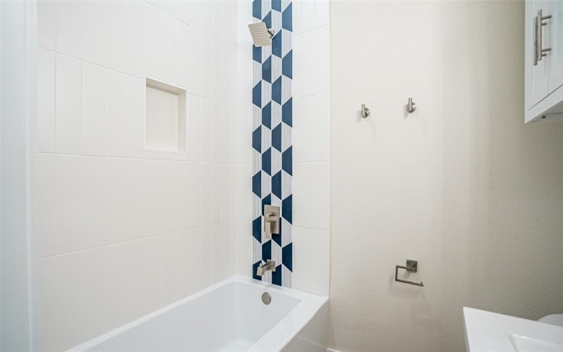 5426 Van Horn Drive, Granbury, TX 76048, 4 Bedrooms Bedrooms, ,3 BathroomsBathrooms,Residential,For Sale,5426 Van Horn Drive,0,21181083