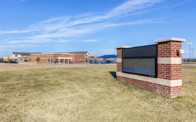 2303 Laurel Drive, Rockwall, TX 75087, 4 Bedrooms Bedrooms, ,3 BathroomsBathrooms,Residential,For Sale,2303 Laurel Drive,0,21181148