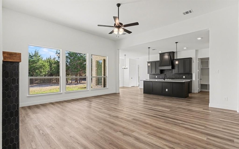 7040 Southrock Road, Midlothian, TX 76065, 4 Bedrooms Bedrooms, ,3 BathroomsBathrooms,Residential,For Sale,7040 Southrock Road,0,21181200