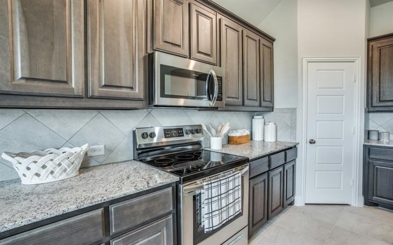 729 Stone Eagle Drive, Azle, TX 76020, 3 Bedrooms Bedrooms, ,2 BathroomsBathrooms,Residential,For Sale,729 Stone Eagle Drive,0,21181261