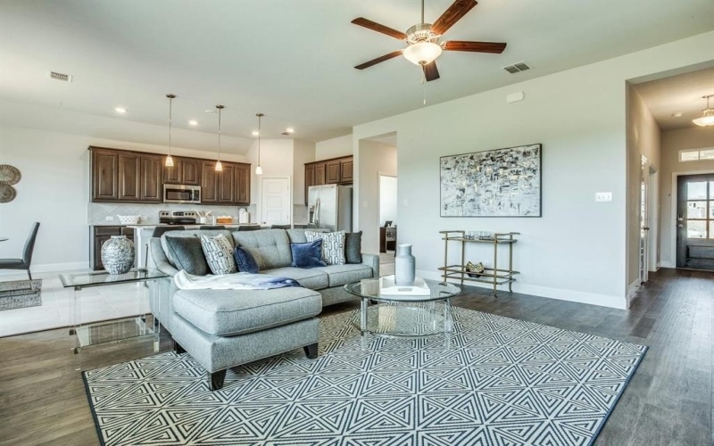 729 Stone Eagle Drive, Azle, TX 76020, 3 Bedrooms Bedrooms, ,2 BathroomsBathrooms,Residential,For Sale,729 Stone Eagle Drive,0,21181261