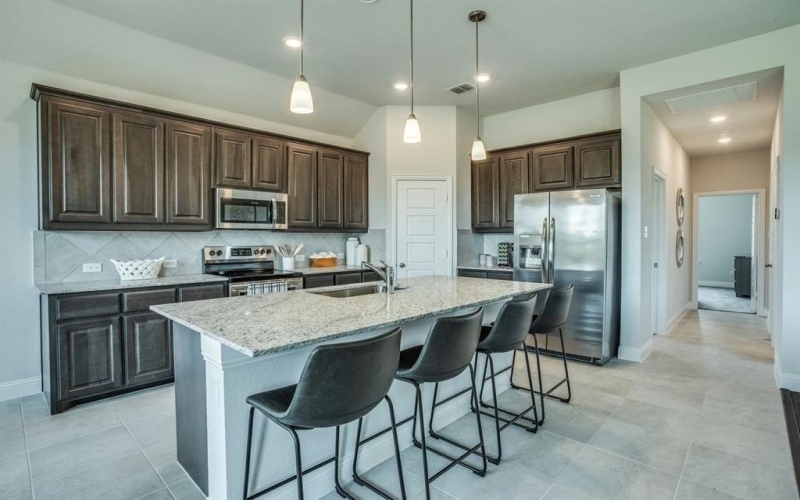 729 Stone Eagle Drive, Azle, TX 76020, 3 Bedrooms Bedrooms, ,2 BathroomsBathrooms,Residential,For Sale,729 Stone Eagle Drive,0,21181261