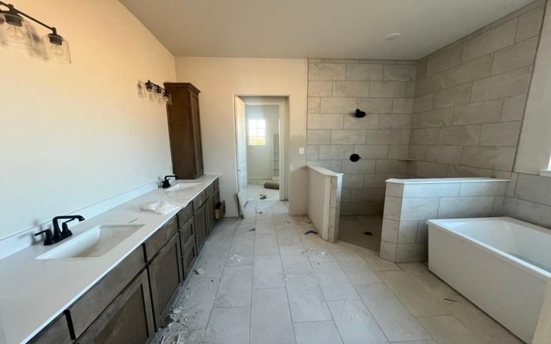 528 Lantana Drive, Weatherford, TX 76082, 3 Bedrooms Bedrooms, ,3 BathroomsBathrooms,Residential,For Sale,528 Lantana Drive,0,21181385