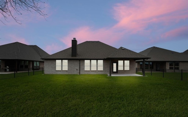 389 Paddle Boat Drive, Granbury, TX 76049, 3 Habitaciones Habitaciones , ,2 BañosBaños,Residential,En Venta,389 Paddle Boat Drive,0,21181408