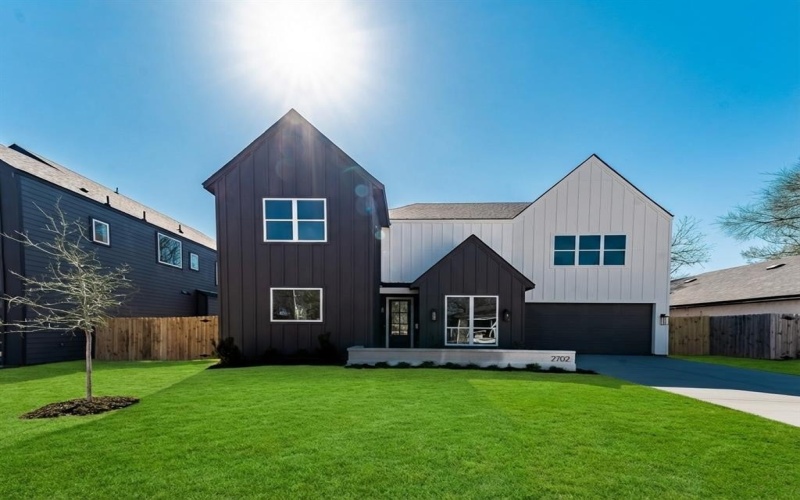 2702 Valentine Street, Dallas, TX 75215, 5 Bedrooms Bedrooms, ,5 BathroomsBathrooms,Residential,For Sale,2702 Valentine Street,0,21181498