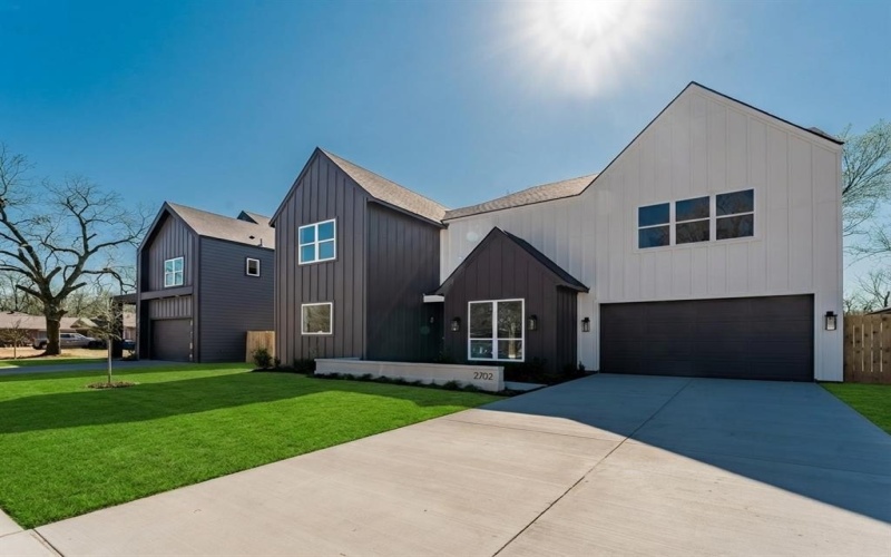 2702 Valentine Street, Dallas, TX 75215, 5 Bedrooms Bedrooms, ,5 BathroomsBathrooms,Residential,For Sale,2702 Valentine Street,0,21181498