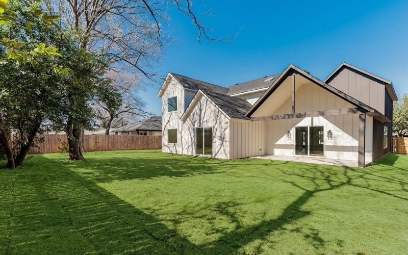 2702 Valentine Street, Dallas, TX 75215, 5 Bedrooms Bedrooms, ,5 BathroomsBathrooms,Residential,For Sale,2702 Valentine Street,0,21181498