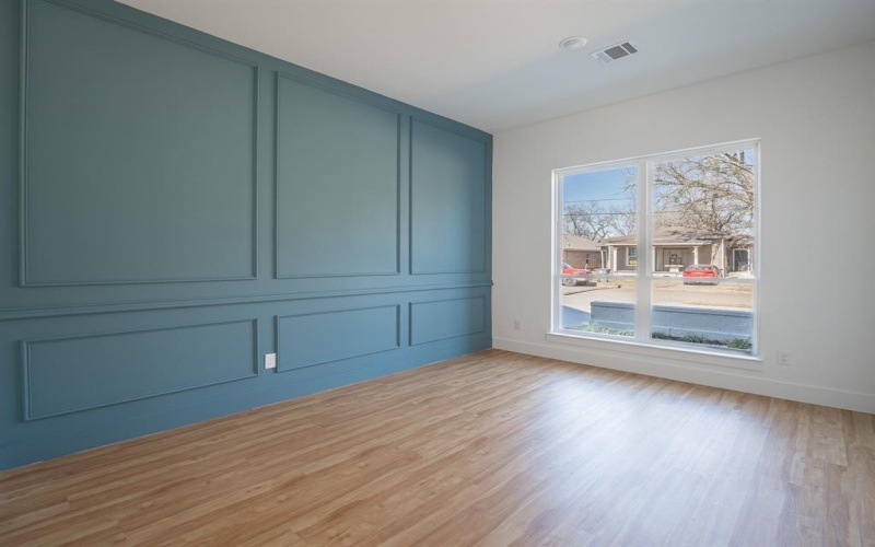 2702 Valentine Street, Dallas, TX 75215, 5 Bedrooms Bedrooms, ,5 BathroomsBathrooms,Residential,For Sale,2702 Valentine Street,0,21181498