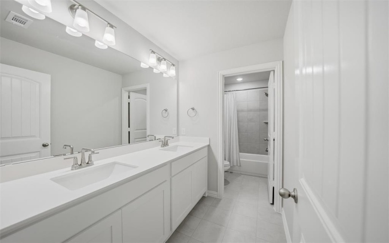 15016 Green Bluff Drive, Aledo, TX 76008, 4 Bedrooms Bedrooms, ,2 BathroomsBathrooms,Residential,For Sale,15016 Green Bluff Drive,0,21181503