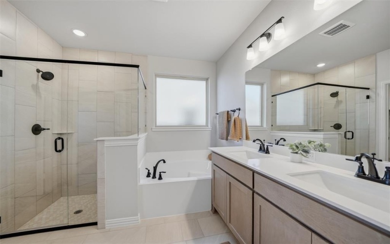 15020 Green Bluff Drive, Aledo, TX 76008, 3 Bedrooms Bedrooms, ,2 BathroomsBathrooms,Residential,For Sale,15020 Green Bluff Drive,0,21181518