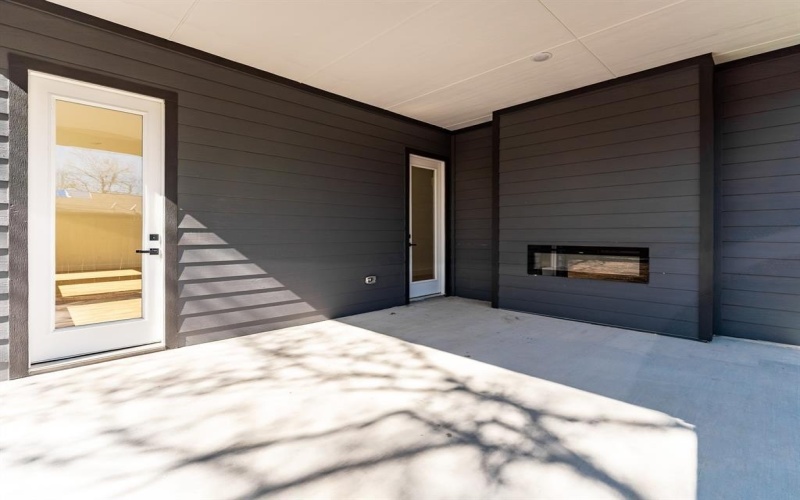 2706 Valentine Street, Dallas, TX 75215, 4 Bedrooms Bedrooms, ,5 BathroomsBathrooms,Residential,For Sale,2706 Valentine Street,0,21181533