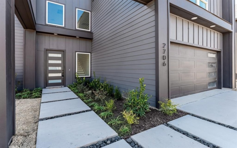 2706 Valentine Street, Dallas, TX 75215, 4 Bedrooms Bedrooms, ,5 BathroomsBathrooms,Residential,For Sale,2706 Valentine Street,0,21181533