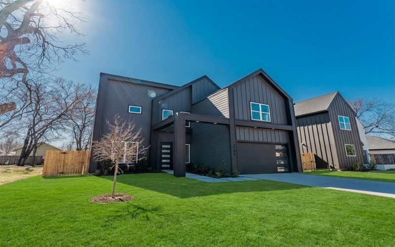 2706 Valentine Street, Dallas, TX 75215, 4 Bedrooms Bedrooms, ,5 BathroomsBathrooms,Residential,For Sale,2706 Valentine Street,0,21181533