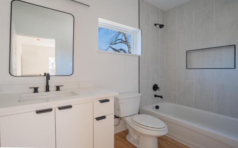 2706 Valentine Street, Dallas, TX 75215, 4 Bedrooms Bedrooms, ,5 BathroomsBathrooms,Residential,For Sale,2706 Valentine Street,0,21181533