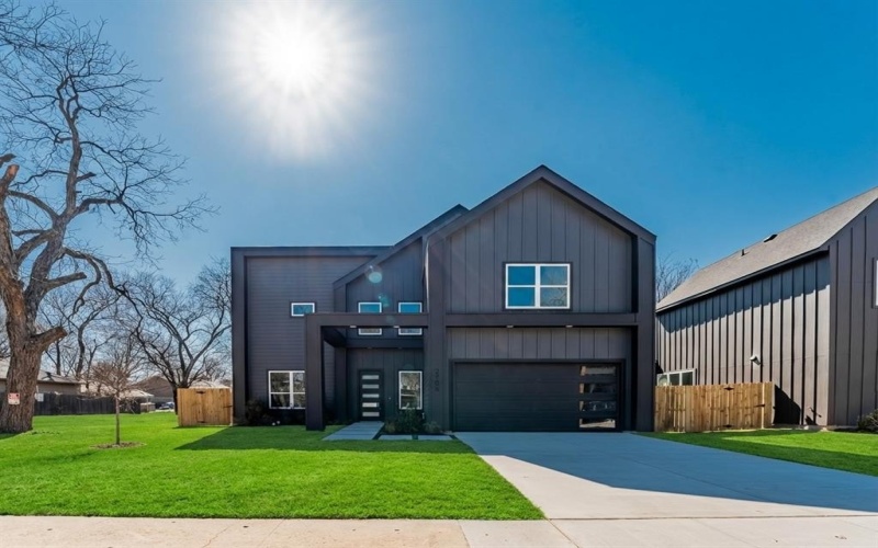 2706 Valentine Street, Dallas, TX 75215, 4 Bedrooms Bedrooms, ,5 BathroomsBathrooms,Residential,For Sale,2706 Valentine Street,0,21181533