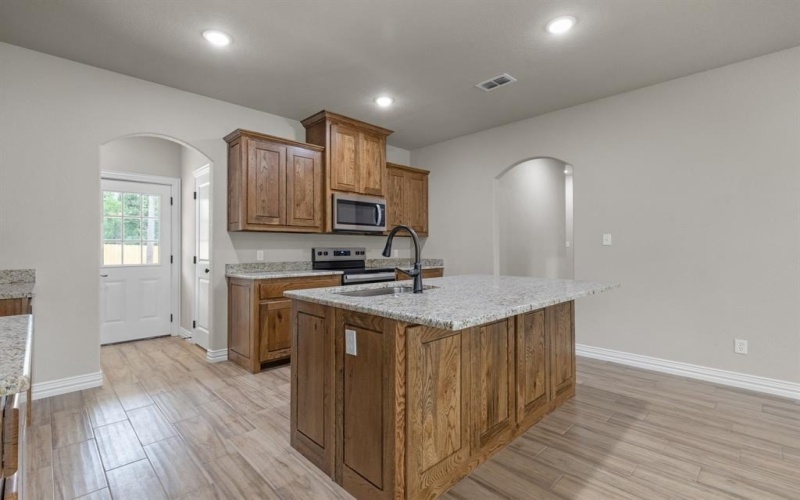 2685 Thompson Road, Weatherford, TX 76087, 3 Bedrooms Bedrooms, ,2 BathroomsBathrooms,Residential,For Sale,2685 Thompson Road,0,21181548