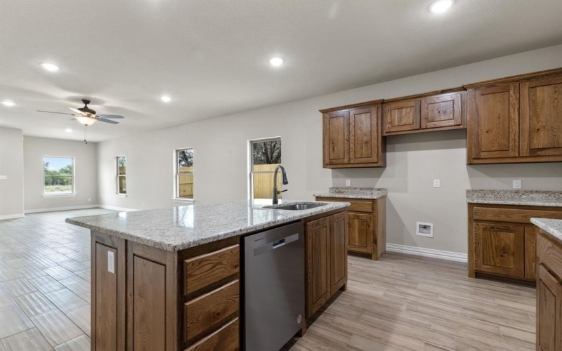 2685 Thompson Road, Weatherford, TX 76087, 3 Bedrooms Bedrooms, ,2 BathroomsBathrooms,Residential,For Sale,2685 Thompson Road,0,21181548