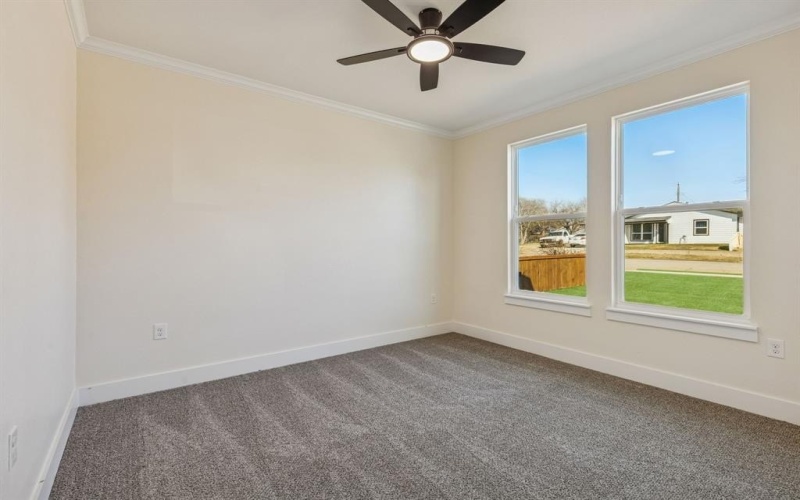 603 SW 15th Street, Grand Prairie, TX 75051, 4 Bedrooms Bedrooms, ,2 BathroomsBathrooms,Residential,For Sale,603 SW 15th Street,0,21176720