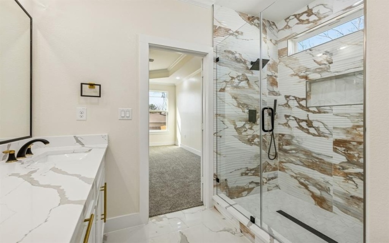 603 SW 15th Street, Grand Prairie, TX 75051, 4 Bedrooms Bedrooms, ,2 BathroomsBathrooms,Residential,For Sale,603 SW 15th Street,0,21176720