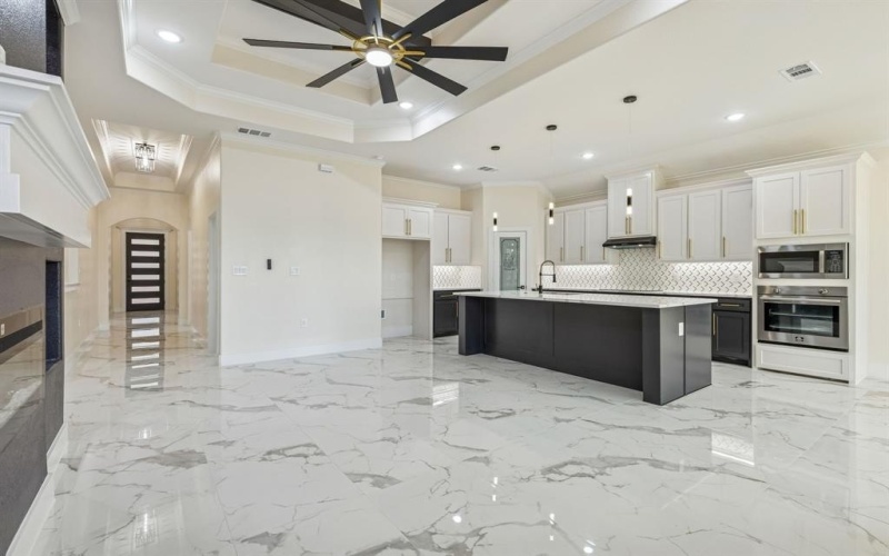 603 SW 15th Street, Grand Prairie, TX 75051, 4 Bedrooms Bedrooms, ,2 BathroomsBathrooms,Residential,For Sale,603 SW 15th Street,0,21176720